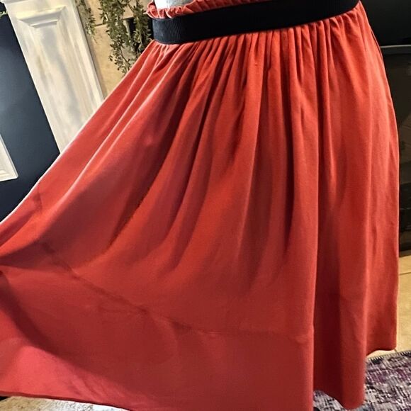 H&M Women's 2 orange rust with black elastic waist pull on skirt w uneven hem - Picture 4 of 11
